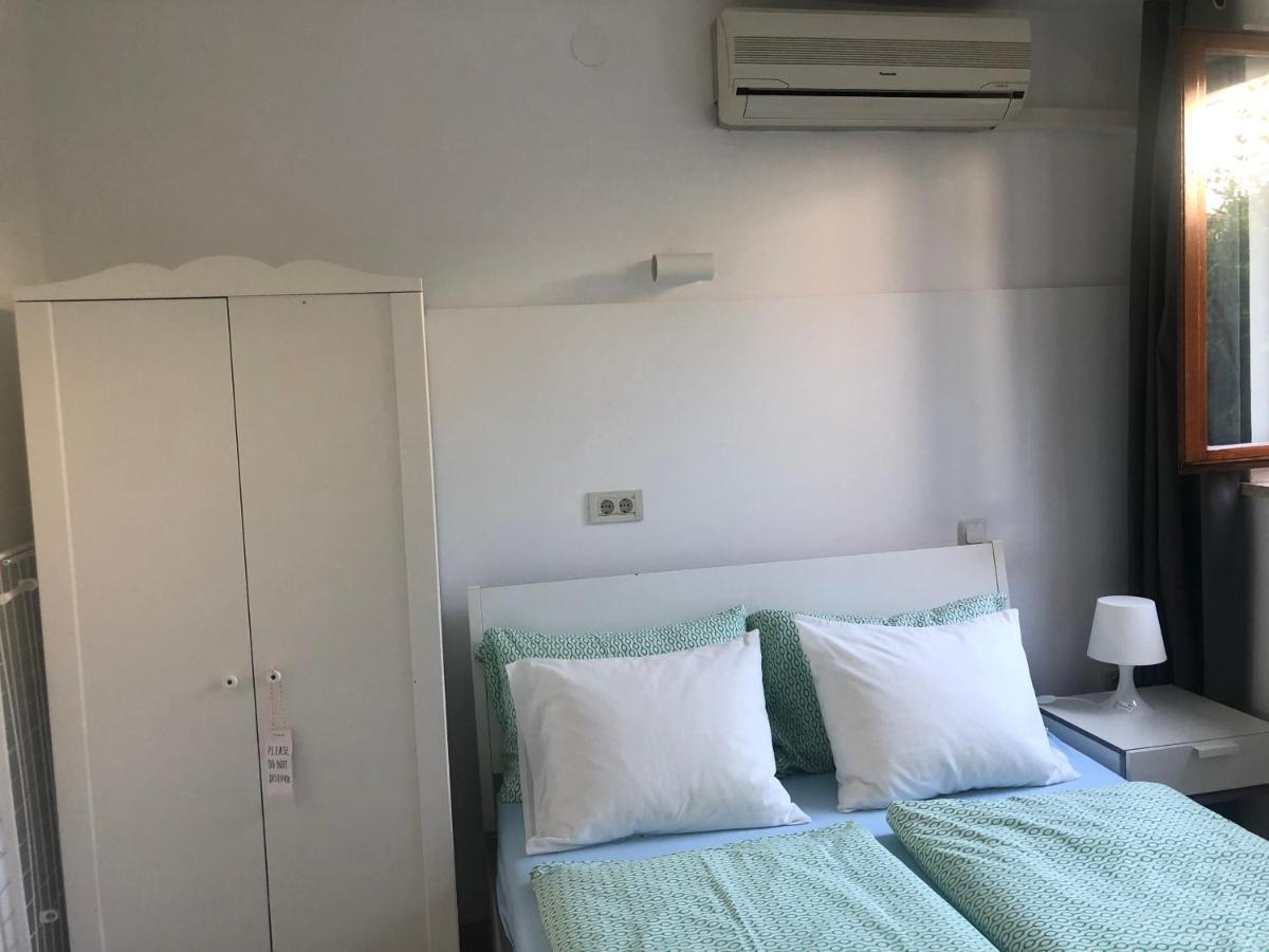 Guest House Marta Rovinj Luaran gambar