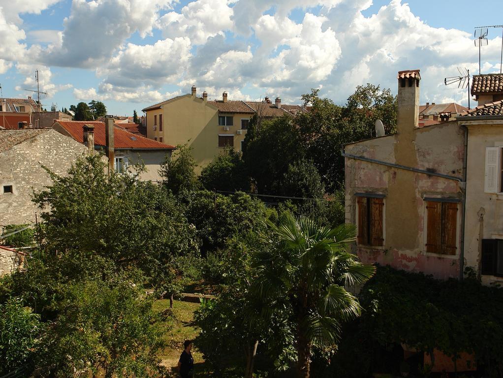 Guest House Marta Rovinj Luaran gambar